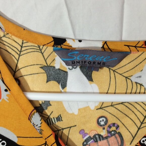 Serene Uniforms Women’s L Halloween Puppies Scrub Top Orange Black Polyester - Picture 3 of 5